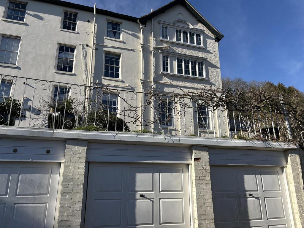 5 May Place garages.jpg