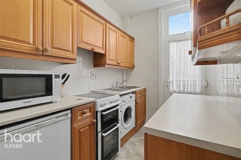3 bedroom terraced house for sale, Monteagle Avenue, Barking