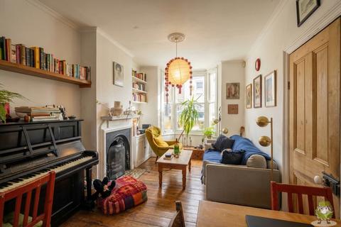 2 bedroom terraced house for sale, Tower Hamlets Road, London, E7