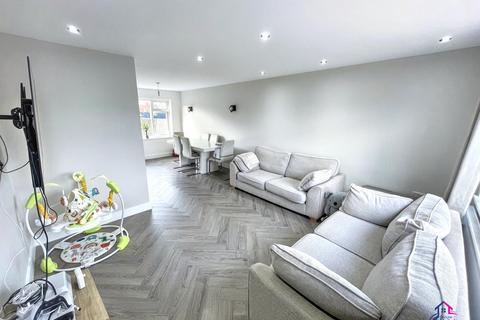 undefined, 12 Fifth Avenue Grantham NG31 9SY