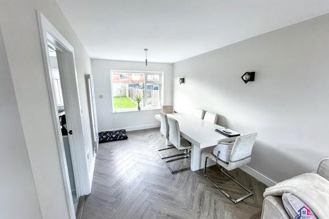 undefined, 12 Fifth Avenue Grantham NG31 9SY