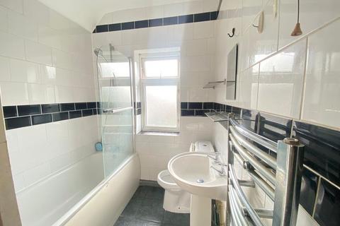 1 bedroom flat to rent, Flat 1A Nicholas Road, Dagenham, RM8 3EB, UK