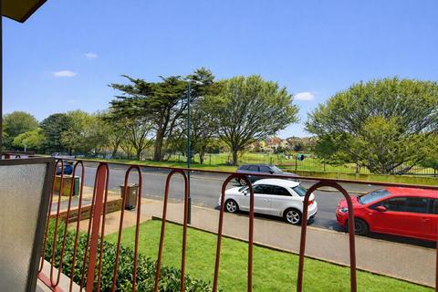 2 bedroom flat for sale, Park Avenue, Bexhill-On-Sea