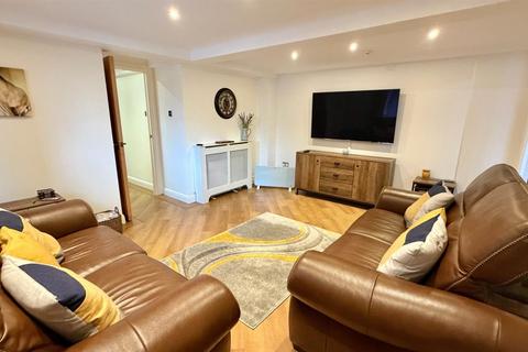2 bedroom apartment for sale, Vaughan Street, Llandudno