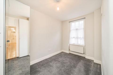1 bedroom flat to rent, Gilbert Street, London W1K