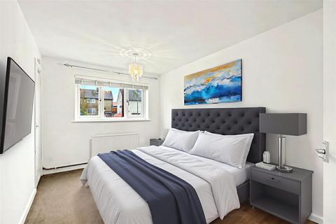 undefined, Clifton Grove, Gedling, Nottingham