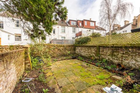 4 bedroom terraced house to rent, Argyle Road, Brighton