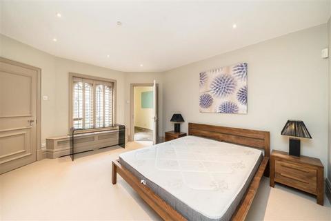 undefined, Narbonne Avenue, London SW4