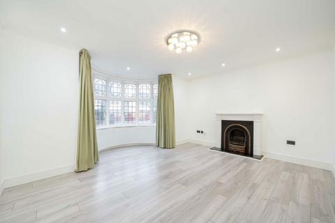 3 bedroom flat to rent, Aylestone Avenue, London NW6