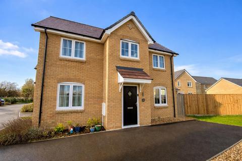 3 bedroom detached house for sale, Kathorn Close, Alwalton, Peterborough