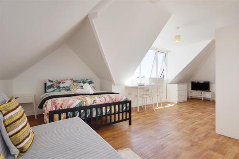 undefined, Flat 6, Primerose, Bournemouth, BH3