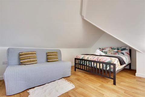 undefined, Flat 6, Primerose, Bournemouth, BH3