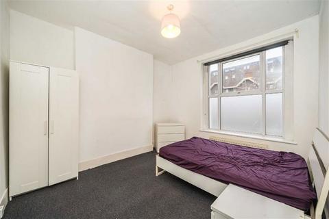 4 bedroom flat to rent, Coldharbour Lane, London SW9