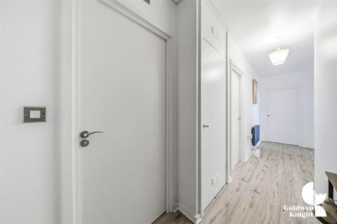 2 bedroom house for sale, Calderwood Street, London SE18