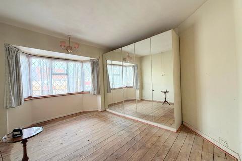 3 bedroom house for sale, Morley Crescent, Edgware, HA8