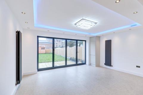 undefined, South Street, Rainham RM13