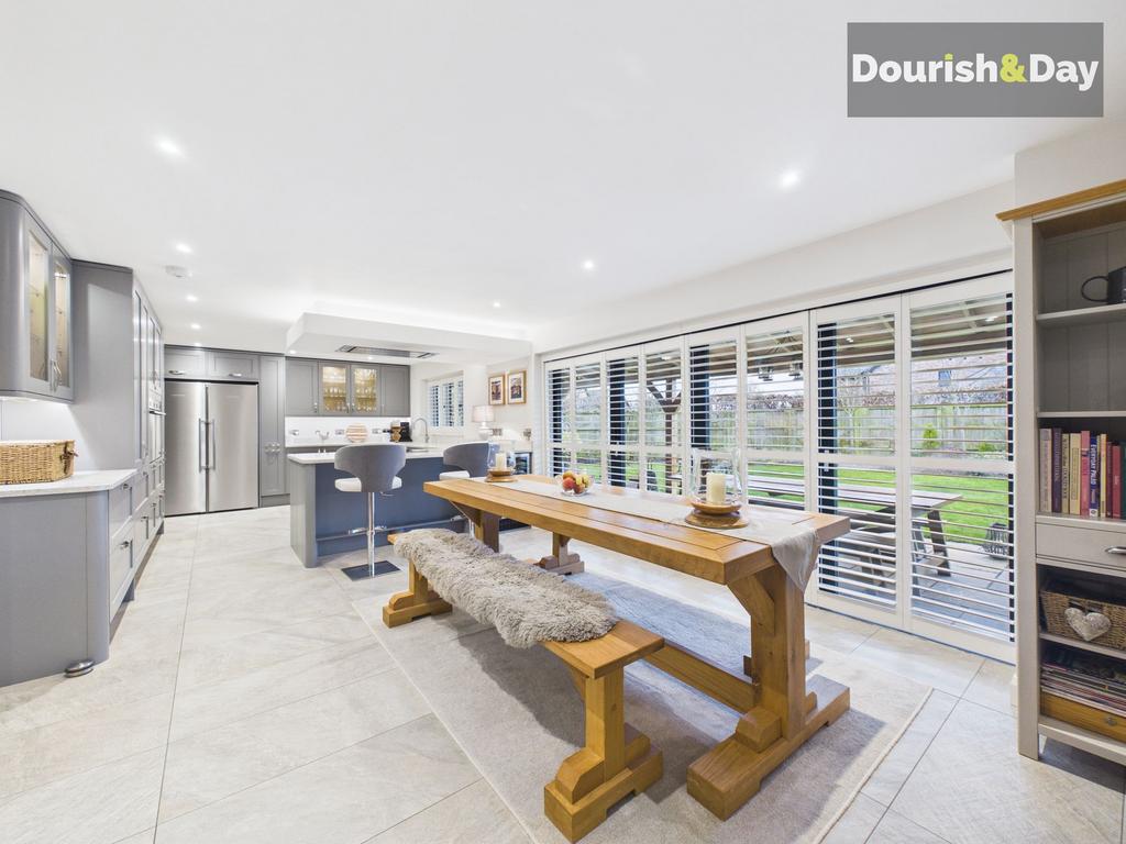 Kitchen &amp; Dining Area