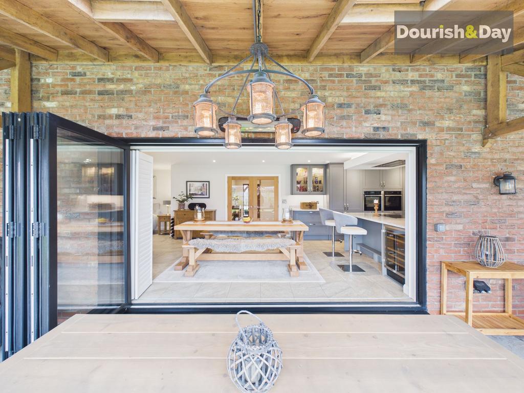 Sun Terrace &amp; Dining Area