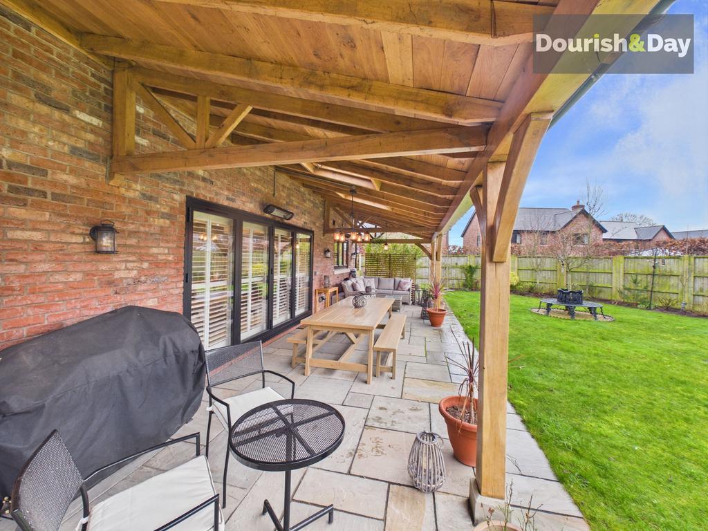 Sun Terrace &amp; Lawned Garden