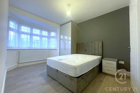 1 bedroom in a house share to rent, Maple Road, Surbiton KT6