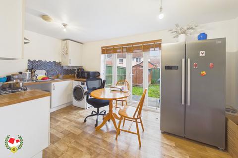 3 bedroom end of terrace house for sale, Babdown Close, Kingsway, Gloucester, GL2