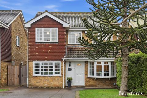 4 bedroom detached house for sale, The Tyburns, Hutton, CM13