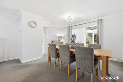 4 bedroom detached house for sale, The Tyburns, Hutton, CM13