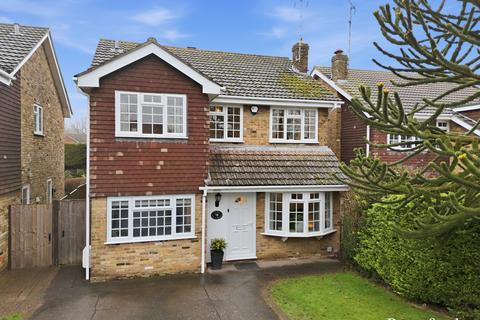 4 bedroom detached house for sale, The Tyburns, Hutton, CM13