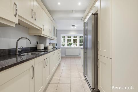 4 bedroom detached house for sale, The Tyburns, Hutton, CM13