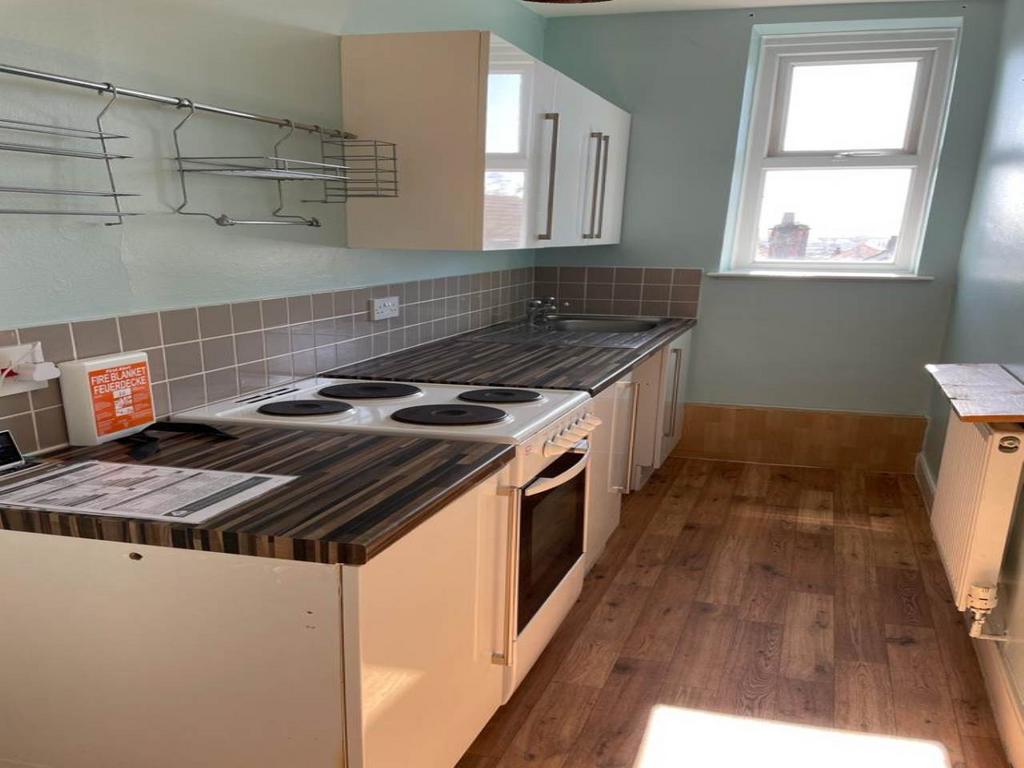 Queens rd 3 f5 kitch