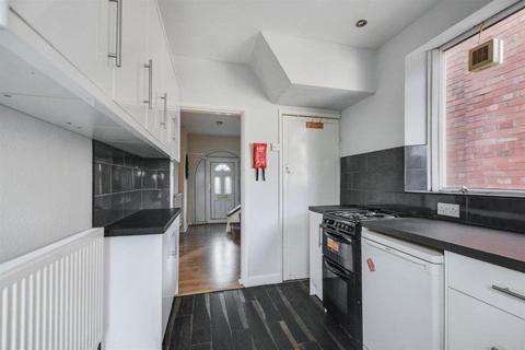 3 bedroom semi-detached house to rent, Lace Street, Dunkirk, Nottingham, NG7 2JG