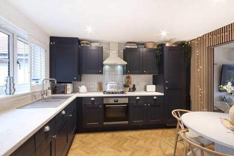 undefined, Buttercup Walk,Gravesend,Kent,DA11 7GB