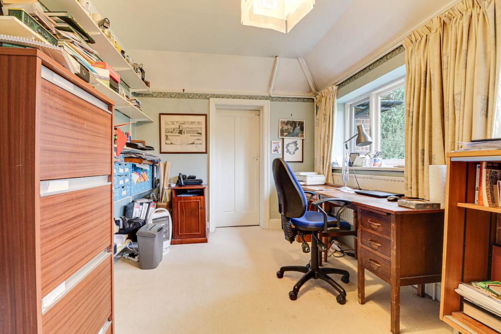 Bedroom/Office