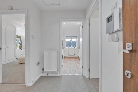 undefined, Birnbeck Court, London NW11