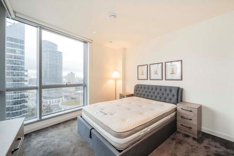 3 bedroom flat to rent, Biscayne Avenue, London E14