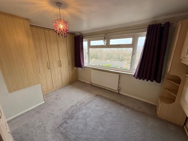 46 Dean Close 12.jpg