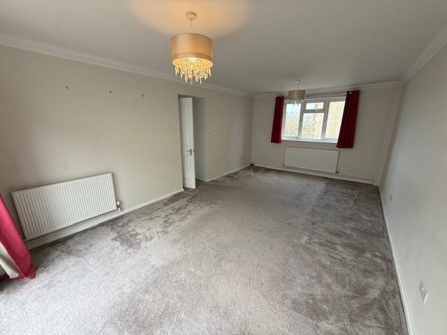46 Dean Close 4.jpg