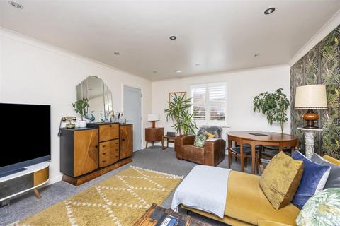1 bedroom coach house for sale, Shelley Road, Worthing