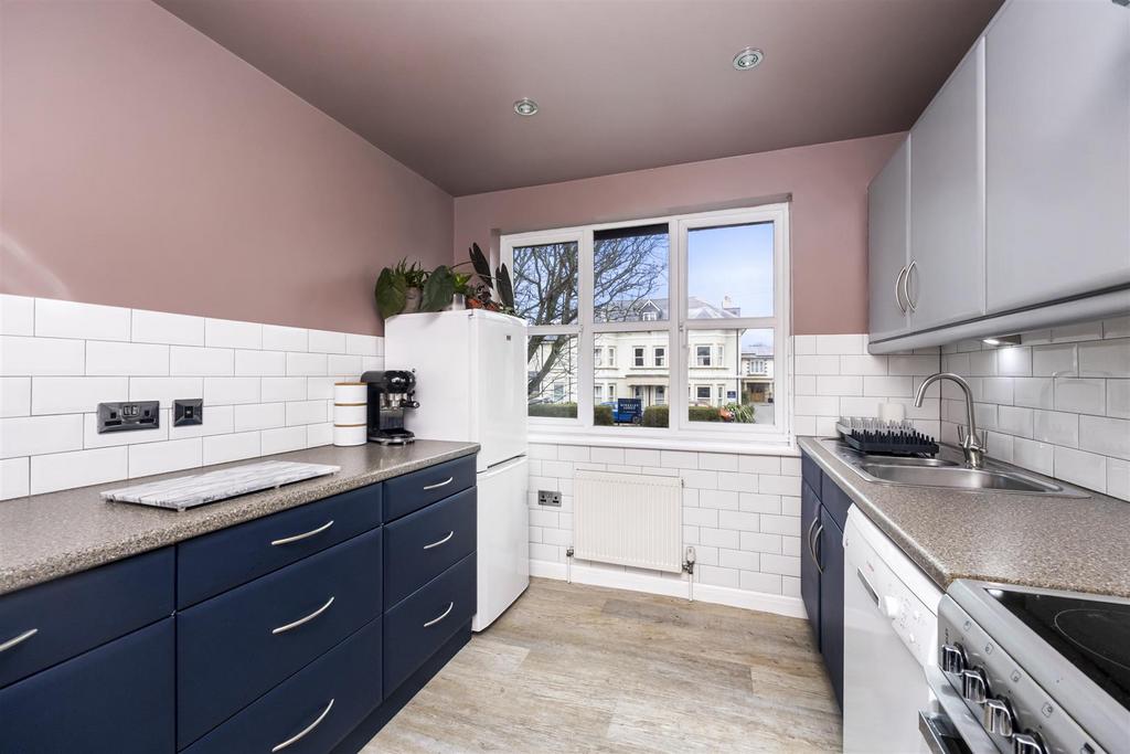 Shelley Road, 27 A-006.JPG
