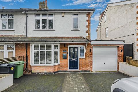 3 bedroom end of terrace house for sale, St. Andrews Road, Maidstone