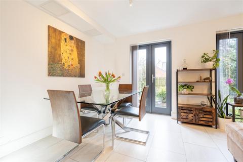 3 bedroom semi-detached house for sale, Park View Avenue, Gateshead