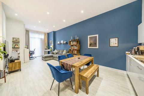 1 bedroom flat for sale, Emerald Road, London NW10