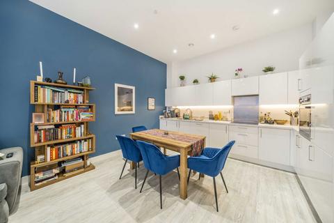 1 bedroom flat for sale, Emerald Road, London NW10