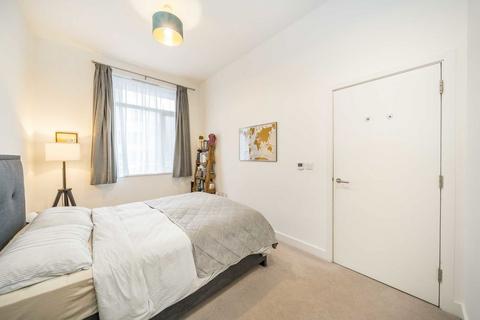 1 bedroom flat for sale, Emerald Road, London NW10