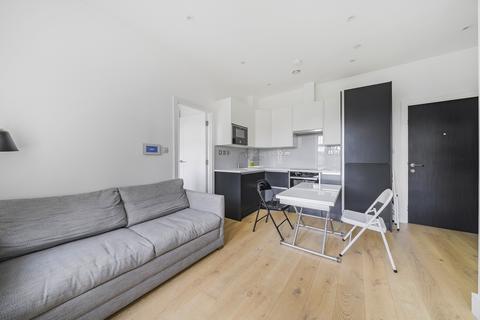 1 bedroom flat to rent, Abbeville Road, Clapham, SW4