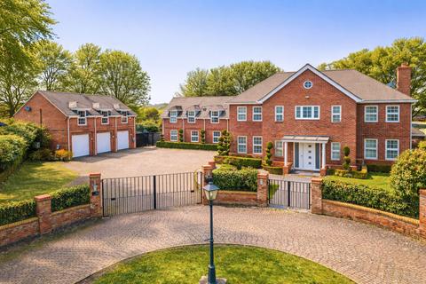 6 bedroom detached house for sale, Belfry Lane, Northampton NN4
