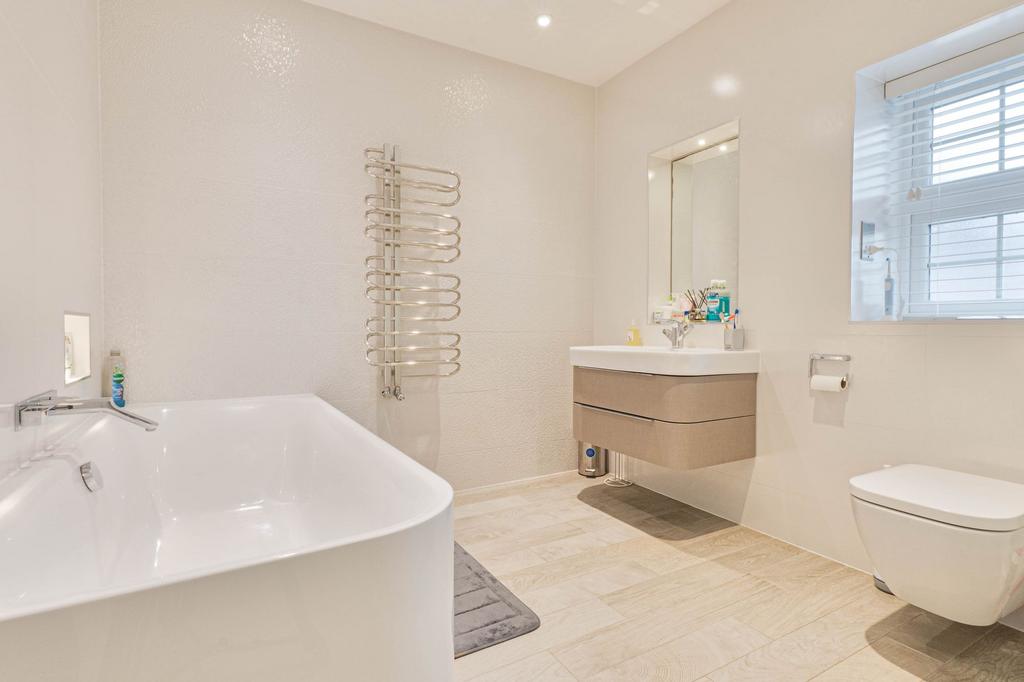 En-suite Bathroom