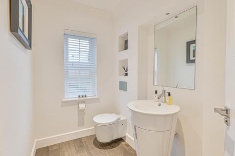 6 bedroom detached house for sale, Belfry Lane, Northampton NN4