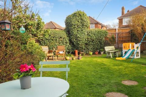 5 bedroom detached house for sale, Valmont Road, Bramcote, Nottingham, Nottinghamshire, NG9