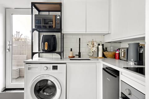 1 bedroom flat to rent, St Augustines Road, Camden, NW1